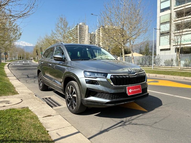 Skoda Karoq Design 1.4 TSI AT 2026 - Imagen 3 de 20