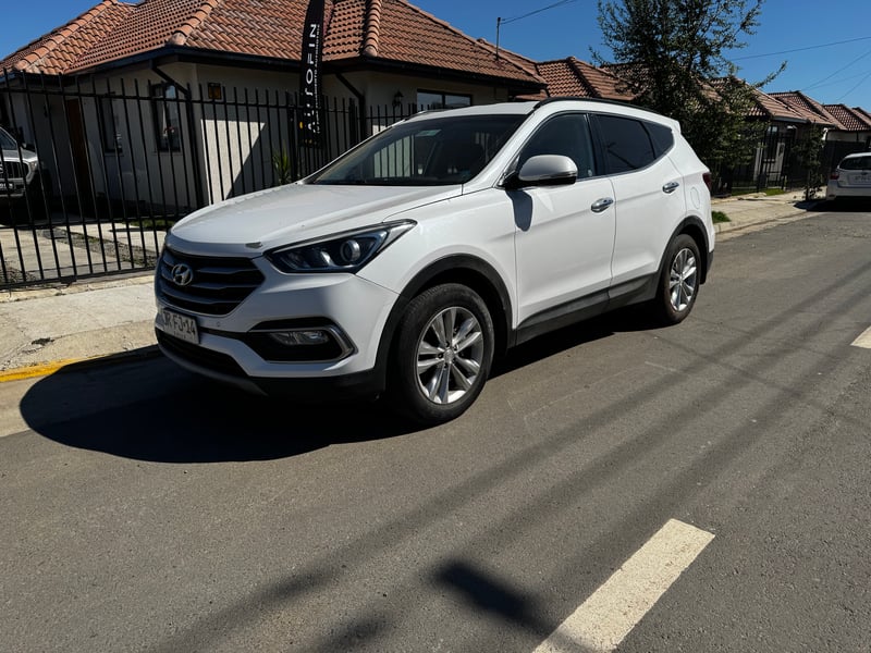 Hyundai SANTA FE GLS AWD 2.4 AT 2017