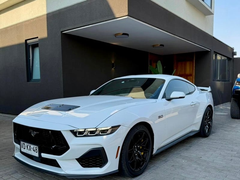 Ford MUSTANG GT 5.0 2025