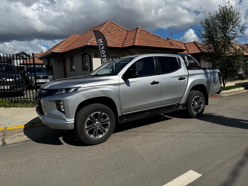 Mitsubishi L200 DAKAR 4X4 DCAB 2.4 AUT 2023