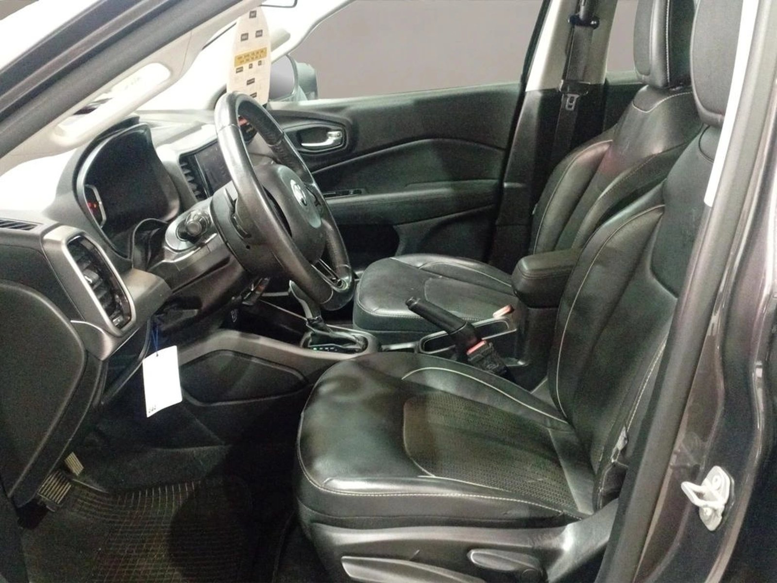 RAM 1000 1.8 BIG HORN NIGHT EDITION AT 2022 - Imagen 9 de 12