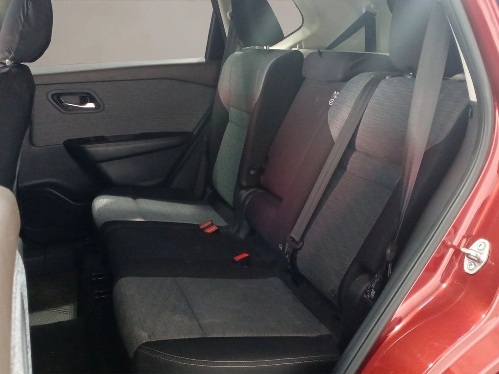 Nissan X-TRAIL 4X2 CVT 2.5 2024 - Imagen 11 de 14