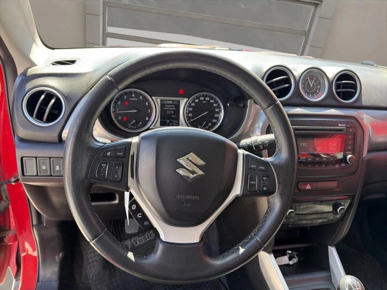 Suzuki VITARA 1.6 GL 4X2 MT 5P 2017 - Imagen 6 de 15