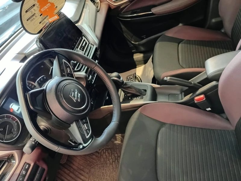 Suzuki FRONX 1.5 GLX HYBRID 4X2 AT 5P 2026 - Imagen 7 de 10