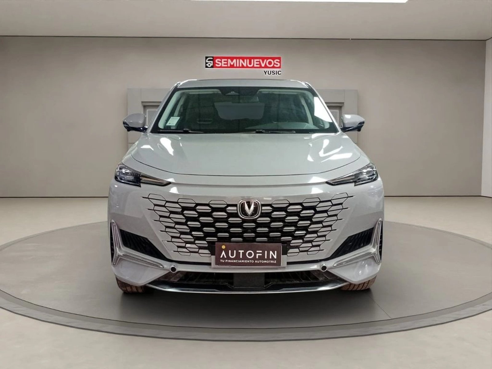 Changan UNI-K 2.0 TURBO AT 4WD 2024 - Imagen 8 de 18