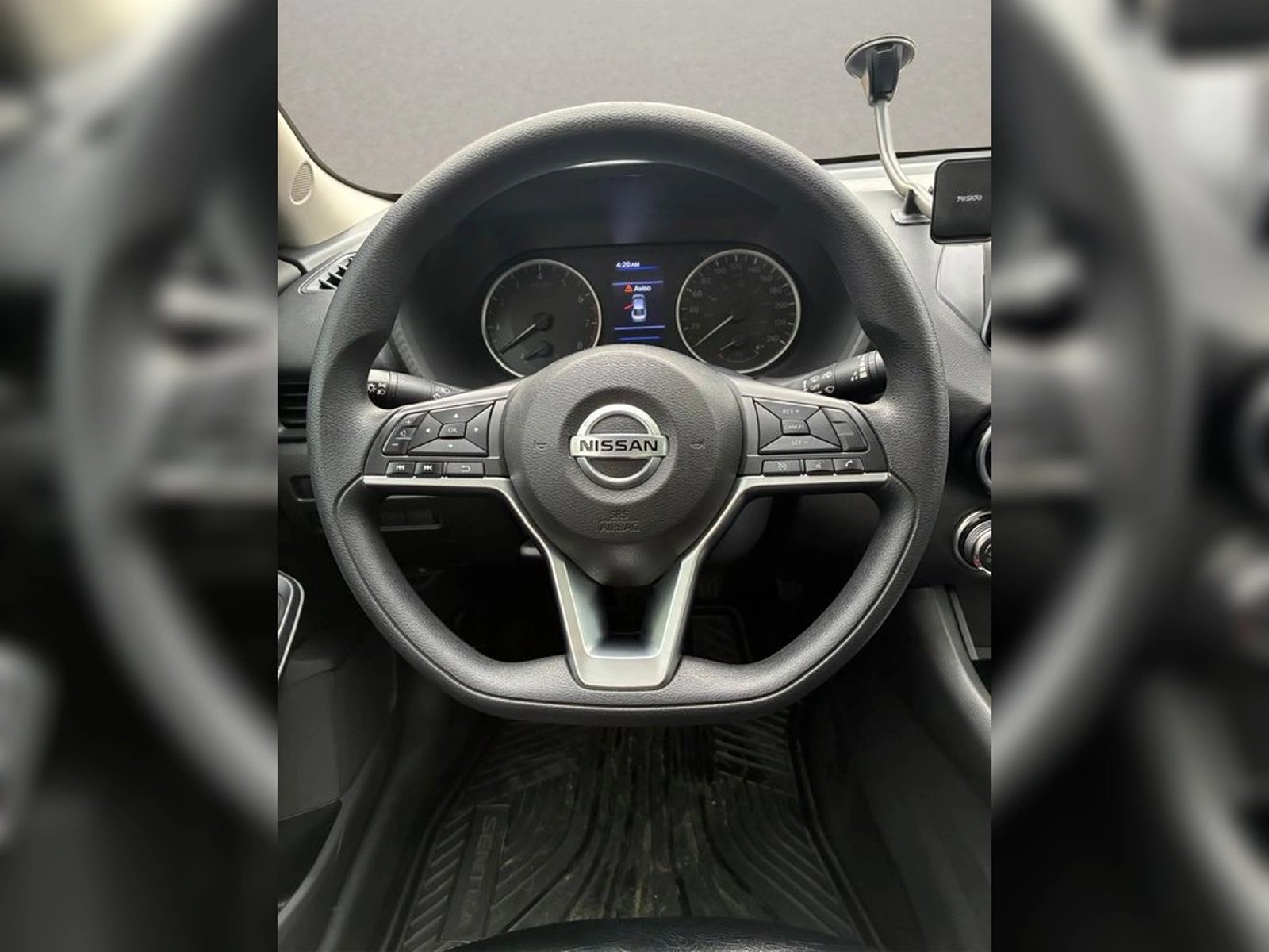 Nissan SENTRA 2.0 SENSE 4X2 MT 4P 2023 - Imagen 10 de 12
