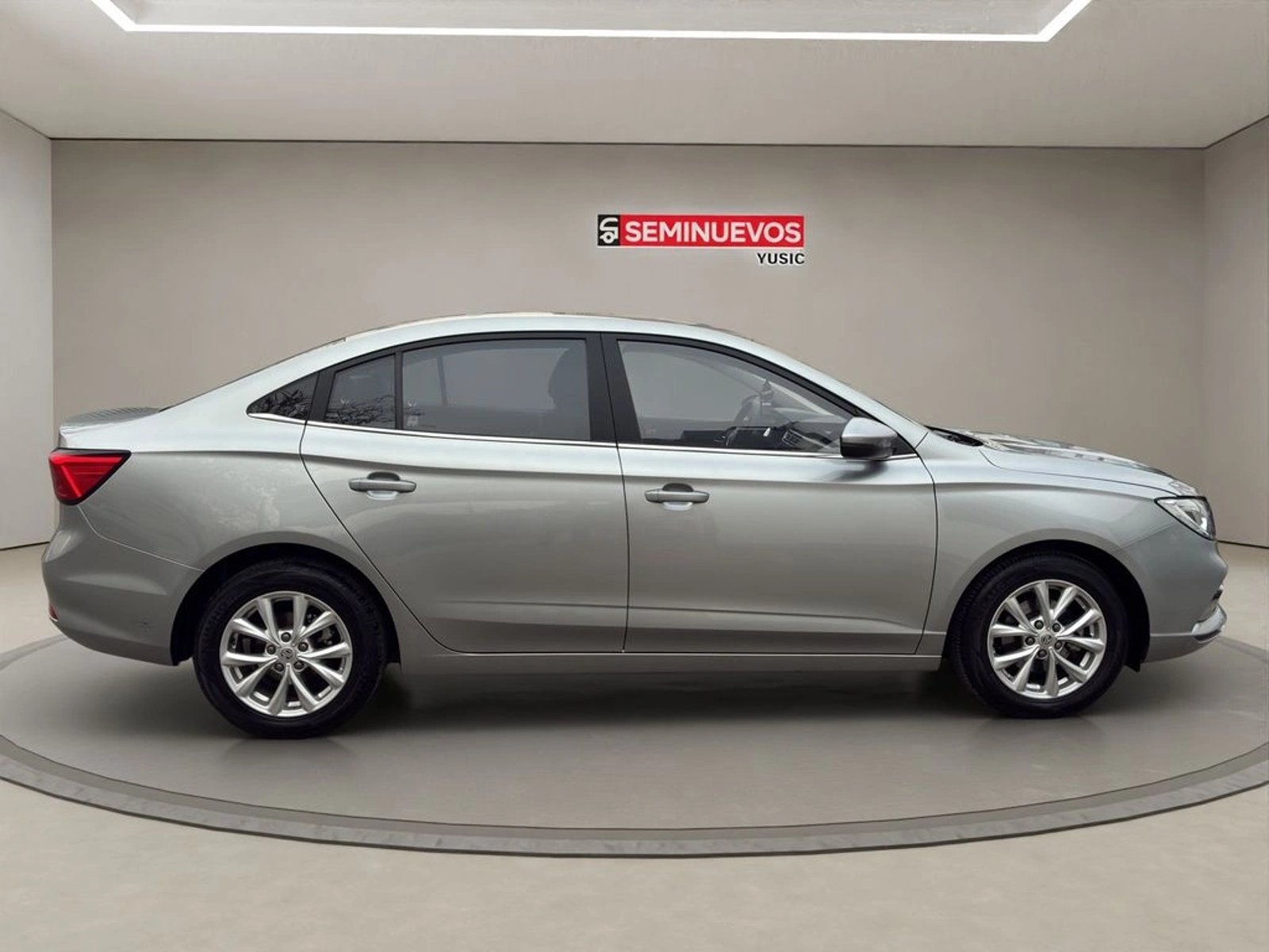 MG 5 1.5 COM AT 2025 - Imagen 7 de 16