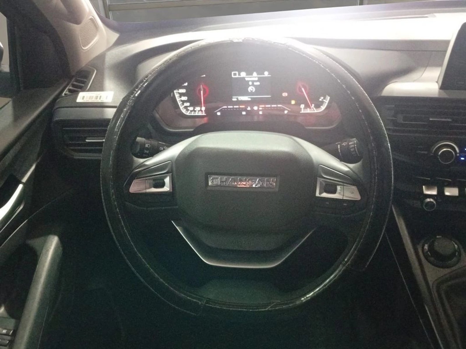 Changan HUNTER 1.9 COMFORT MT 4X4 DIESEL (2023) 2023 - Imagen 8 de 11