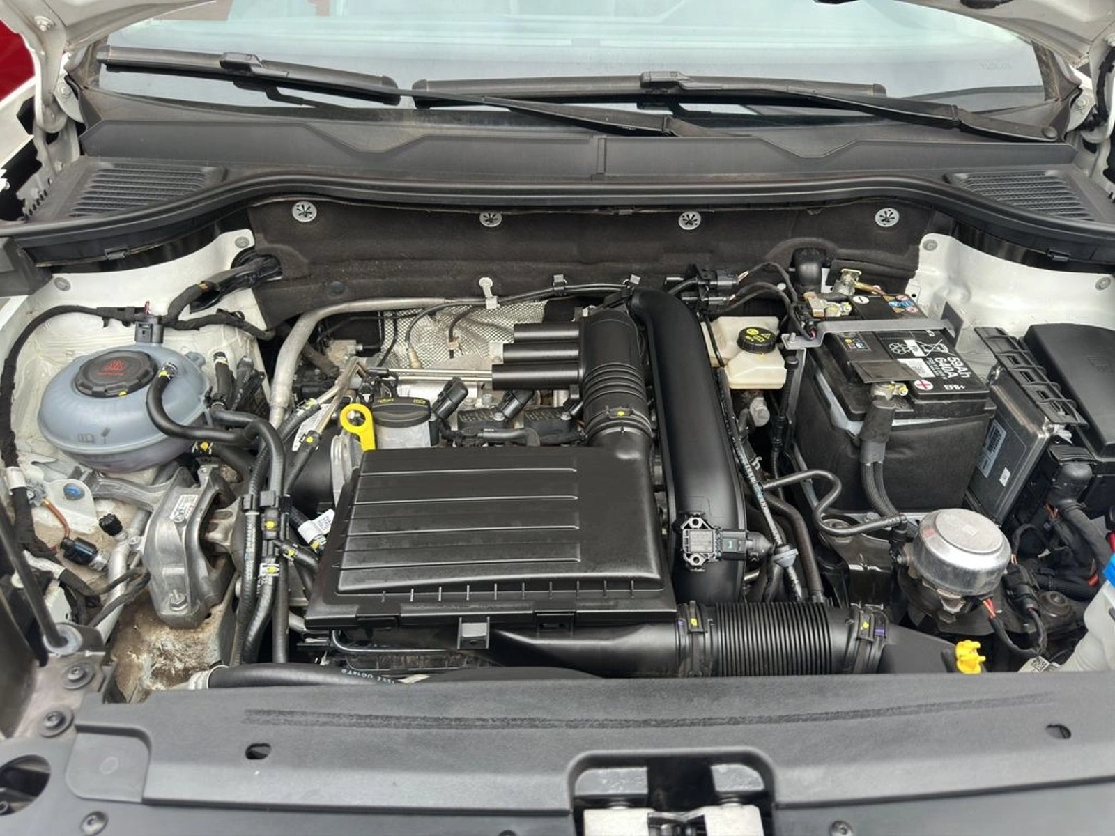 Volkswagen TAOS 1.4 TSI CONFORTLINE 2025 - Imagen 16 de 16