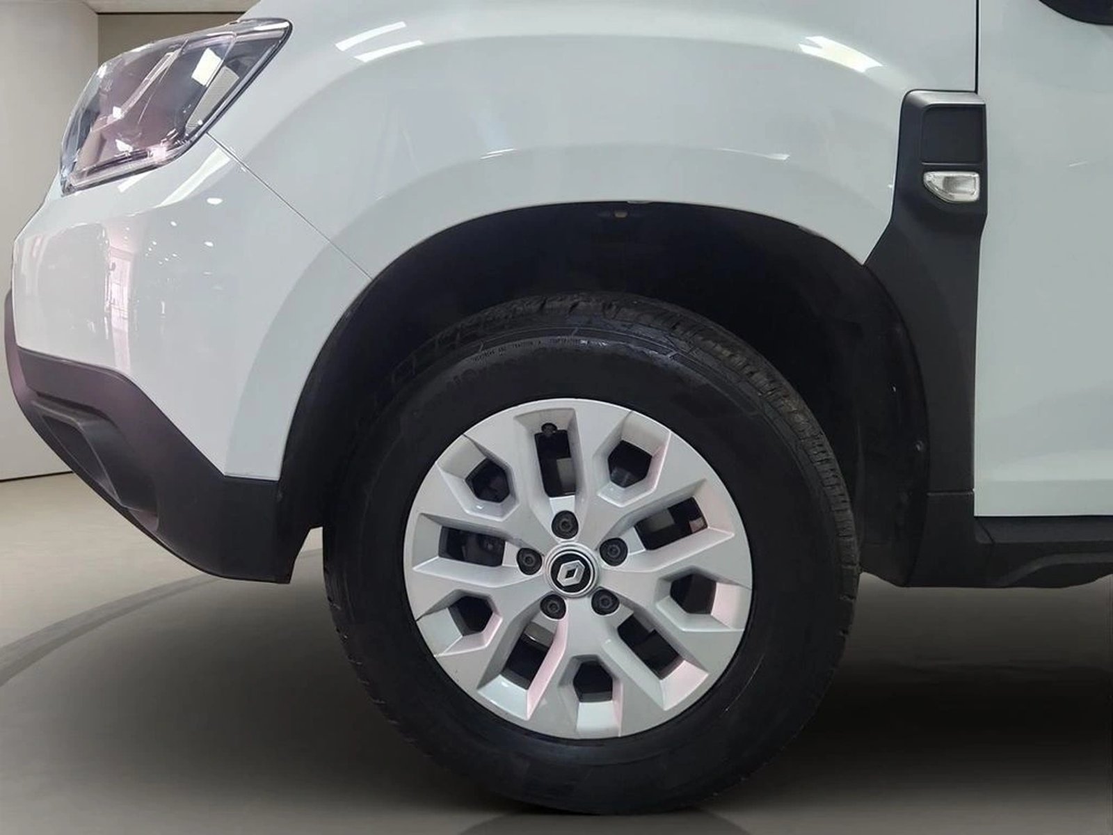 Renault DUSTER 1.6 ZEN MT 2023 - Imagen 9 de 18