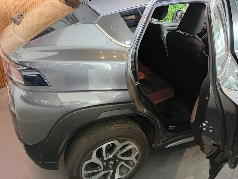 Suzuki FRONX 1.5 GLX HYBRID 4X2 AT 5P 2026 - Imagen 9 de 10