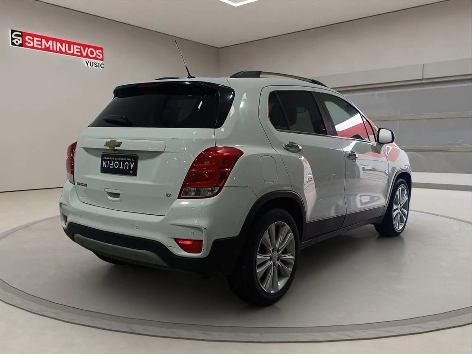Chevrolet TRACKER 1.8 LT MT (2018) 2018 - Imagen 6 de 12