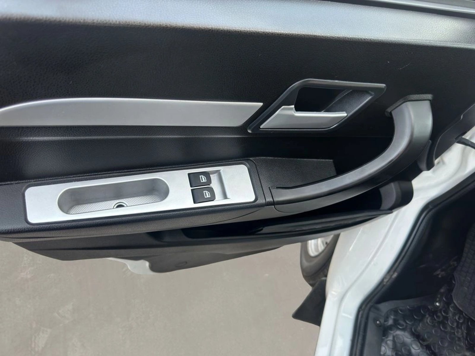 Dongfeng VAN 1.3 C25 AC MT 2026 - Imagen 9 de 13