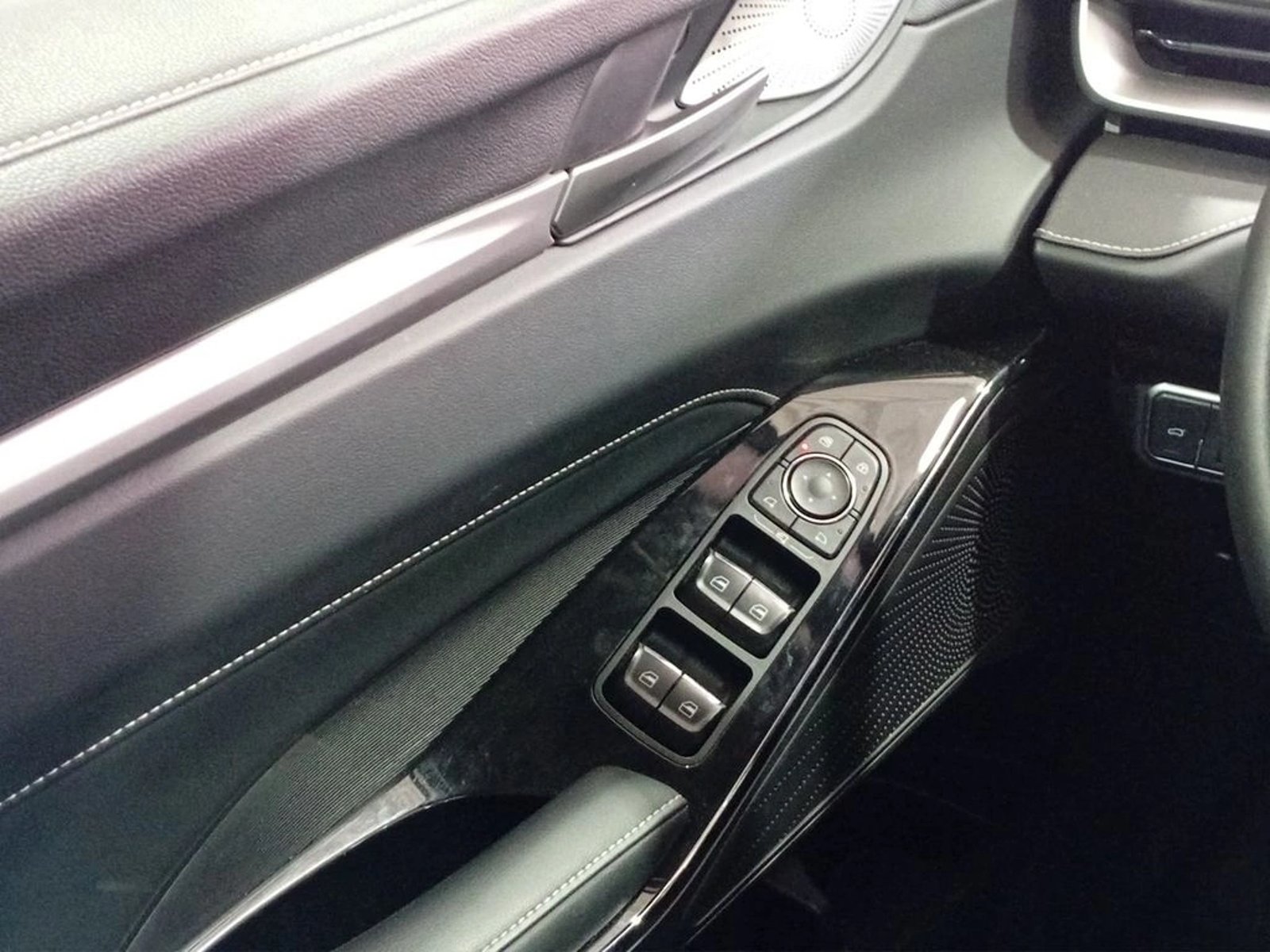 Haval H6 1.5 DELUXE AT HIBRIDO 2024 - Imagen 12 de 15