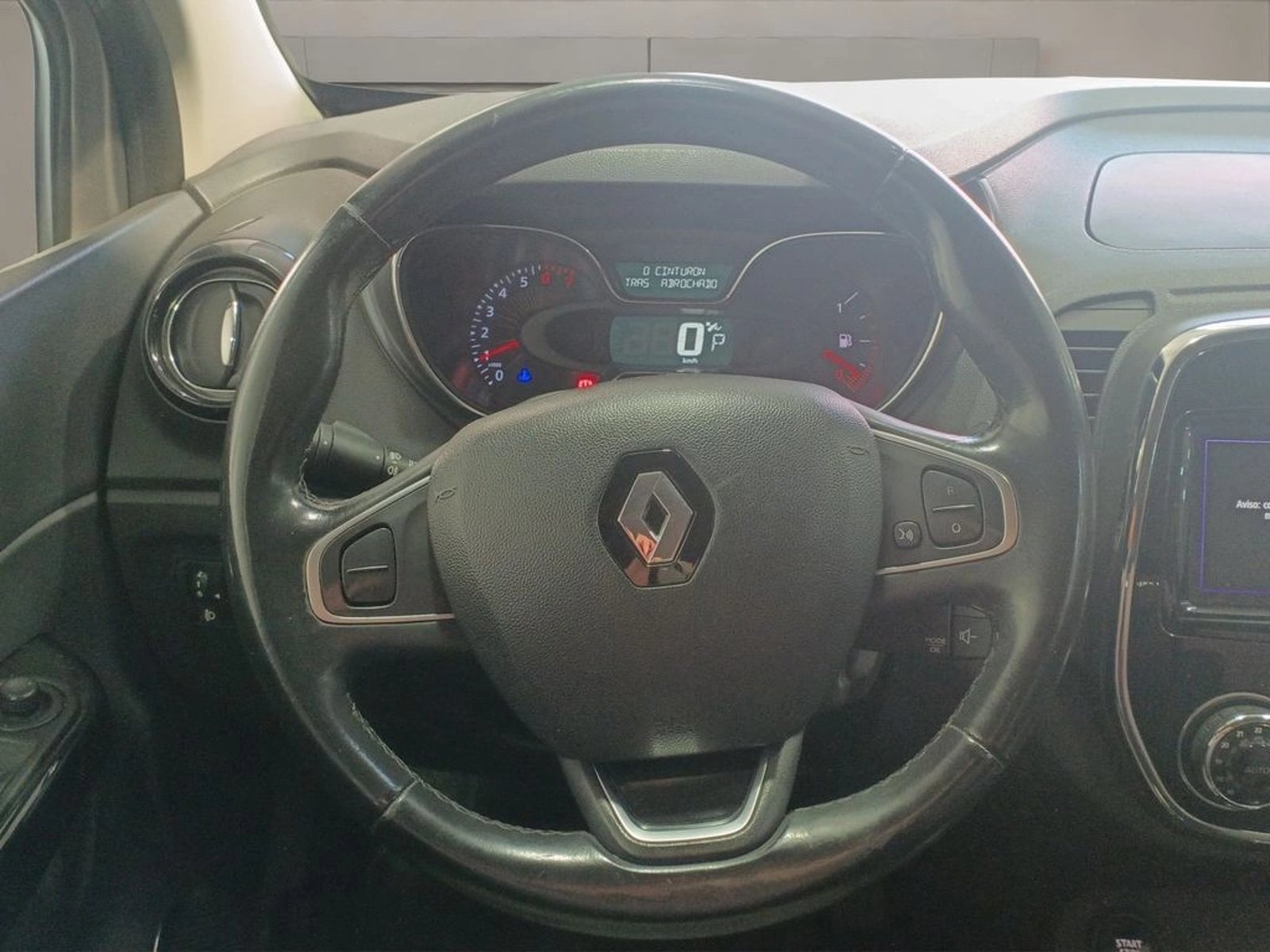 Renault CAPTUR 1.2 DYNAMIQUE 4X2 AT 5P 2017 - Imagen 9 de 12
