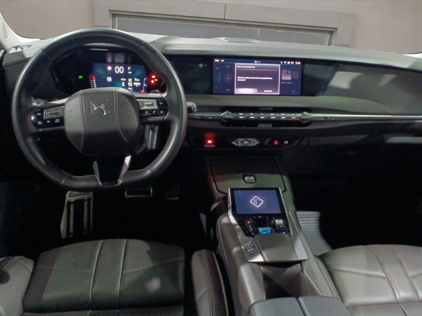 DS Automobiles 4 DS4 CROSS TROCADERO 220 AT 2024 - Imagen 10 de 19