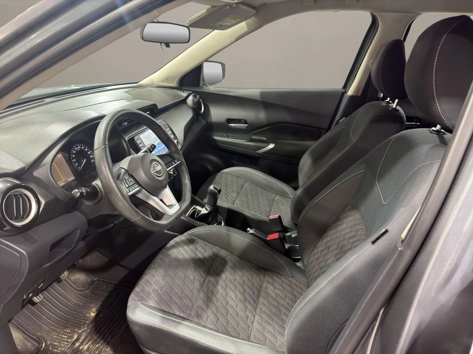 Nissan KICKS 1.6 ADVANCE MT 2022 - Imagen 12 de 13