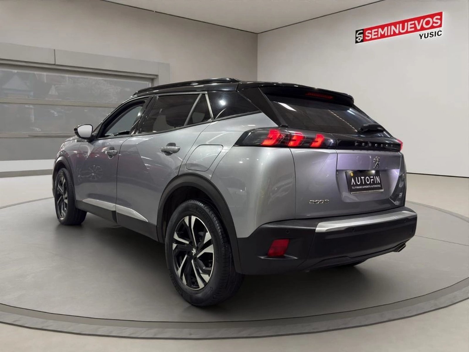 Peugeot 2008 1.5 ALLURE BLUEHDI DIESEL 4X2 130 AT 5P 2020 - Imagen 6 de 9