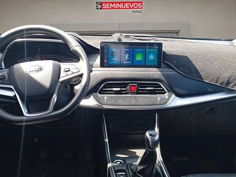 JAC JS8 1.5 LUXURY SE 4X2 6MT 5P 2023 - Imagen 7 de 13