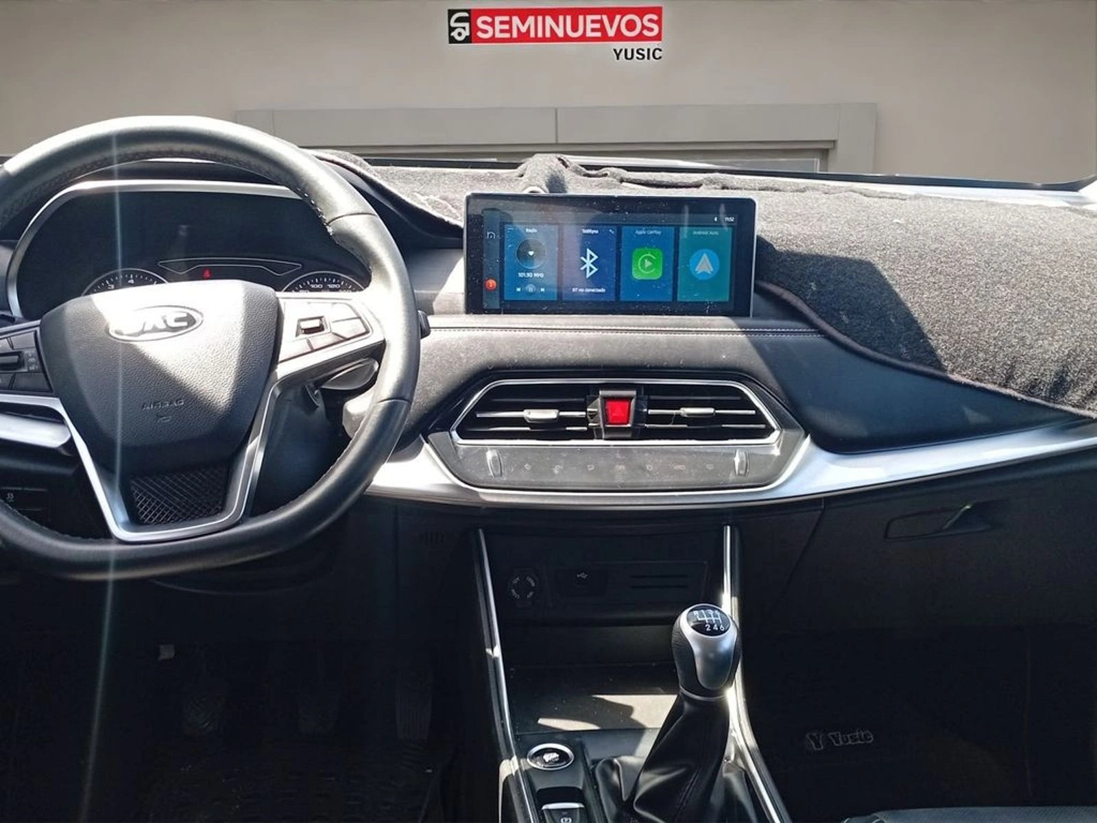 JAC JS8 1.5 LUXURY SE 4X2 6MT 5P 2023 - Imagen 7 de 13