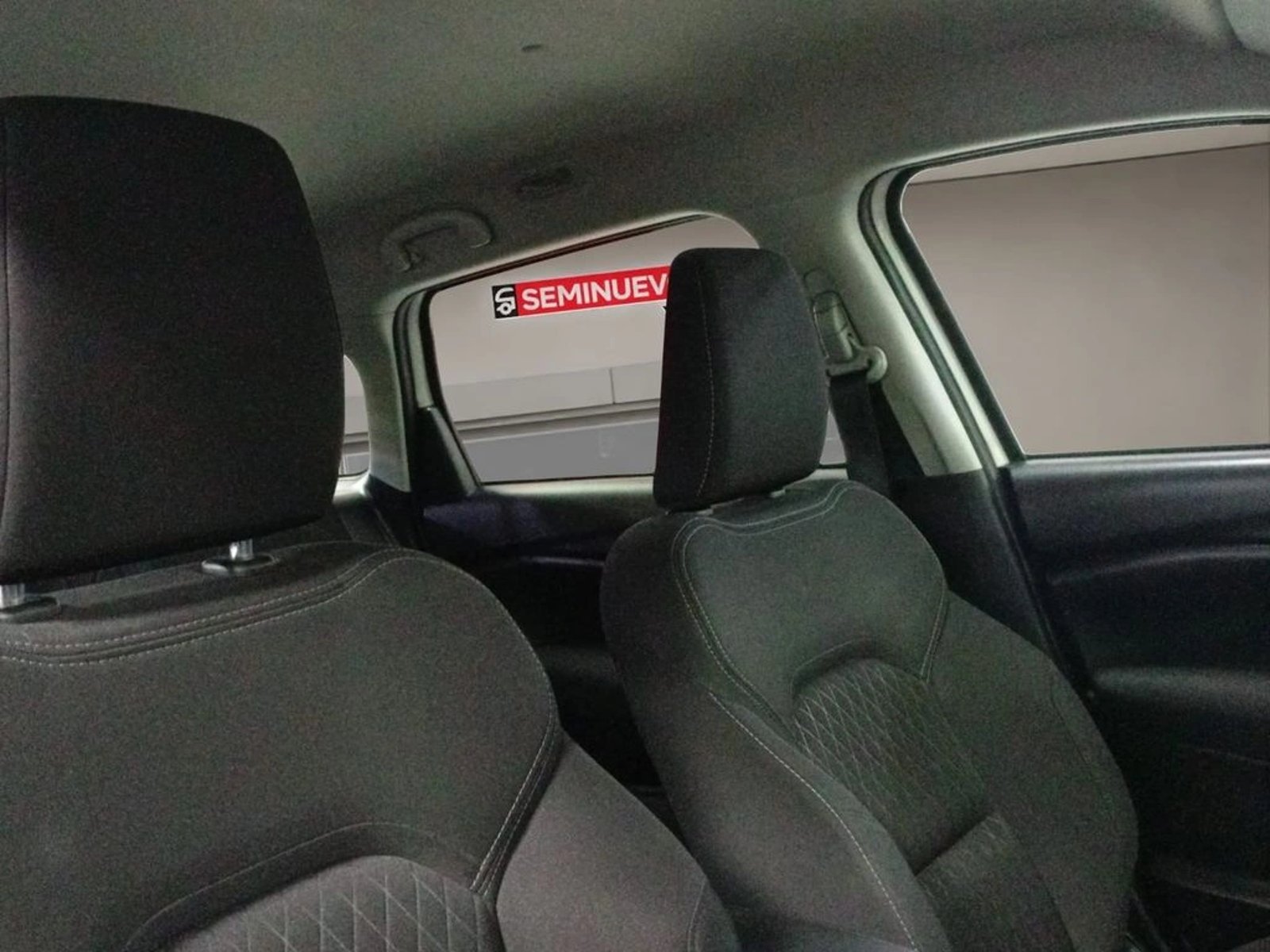 SUZUKI GRAND VITARA 1.5 GL HYBRID 4X2 AT 5P 2025 - Imagen 13 de 19
