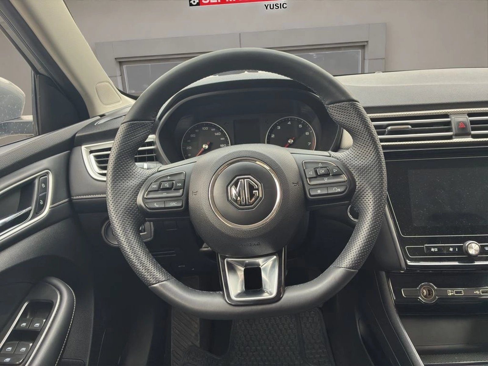 MG 5 1.5 COM AT 2025 - Imagen 10 de 16