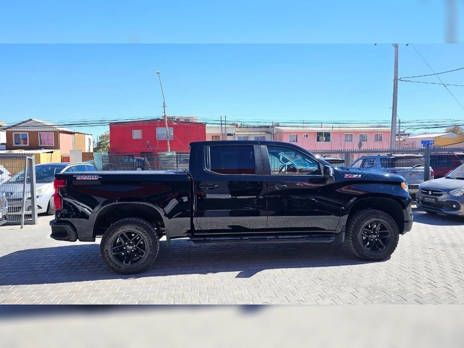 Chevrolet SILVERADO 6.2 ZR2 AT 4X4 2025 - Imagen 4 de 4