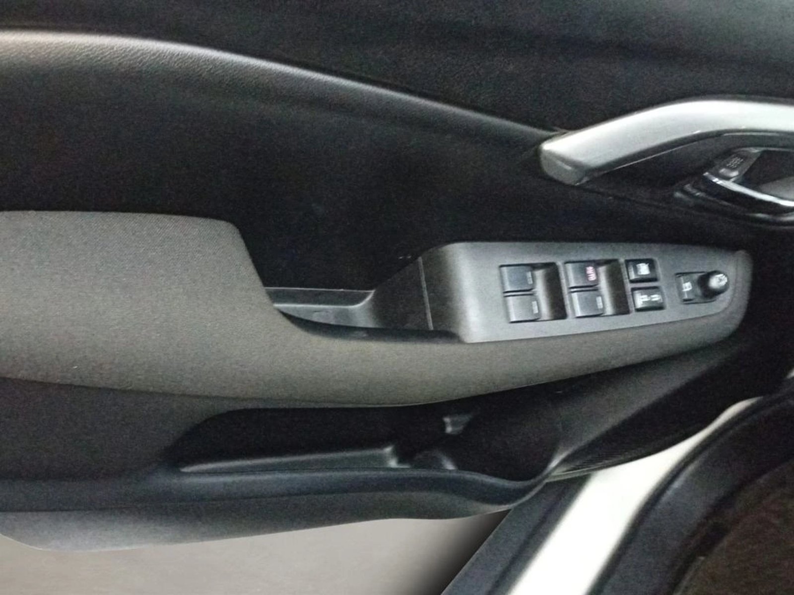 SUZUKI GRAND VITARA 1.5 GL HYBRID 4X2 AT 5P 2025 - Imagen 10 de 19