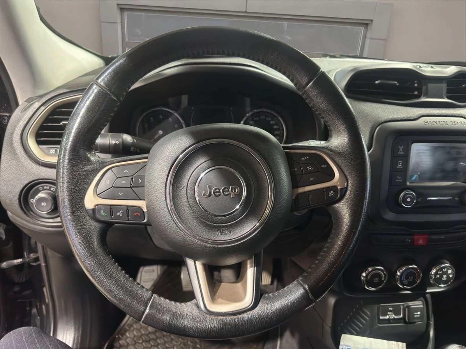 JEEP RENEGADE 1.8 SPORT MT 2018 - Imagen 9 de 17