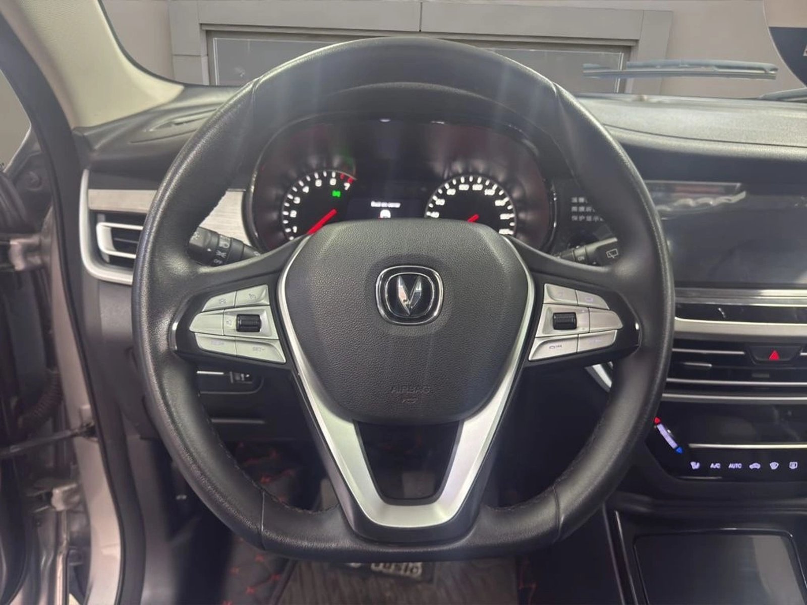 CHANGAN CS35 1.6 COMFORT 4X2 MT 5P 2023 - Imagen 10 de 18