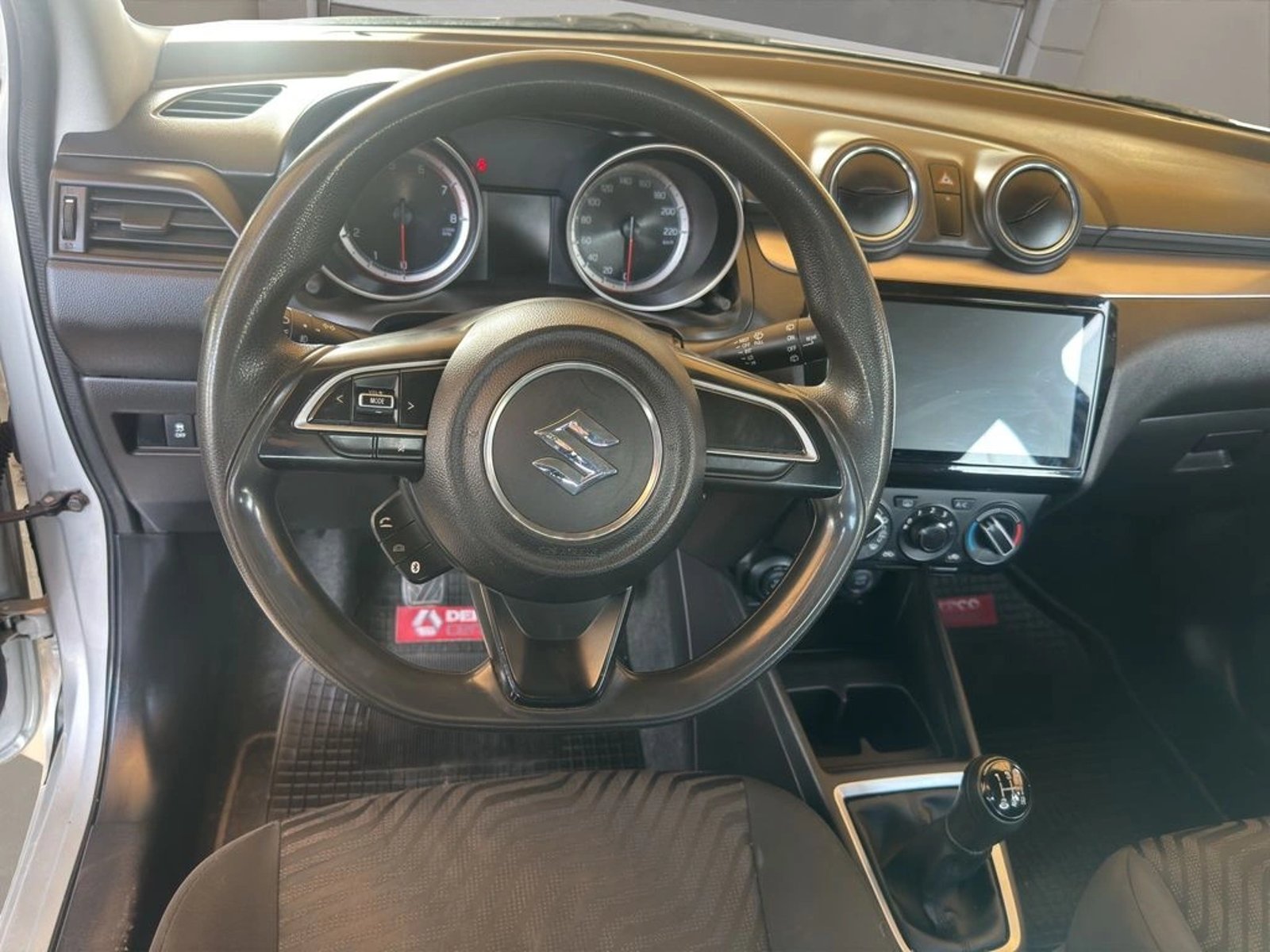 Suzuki SWIFT 1.2 GL MT 2024 - Imagen 10 de 19