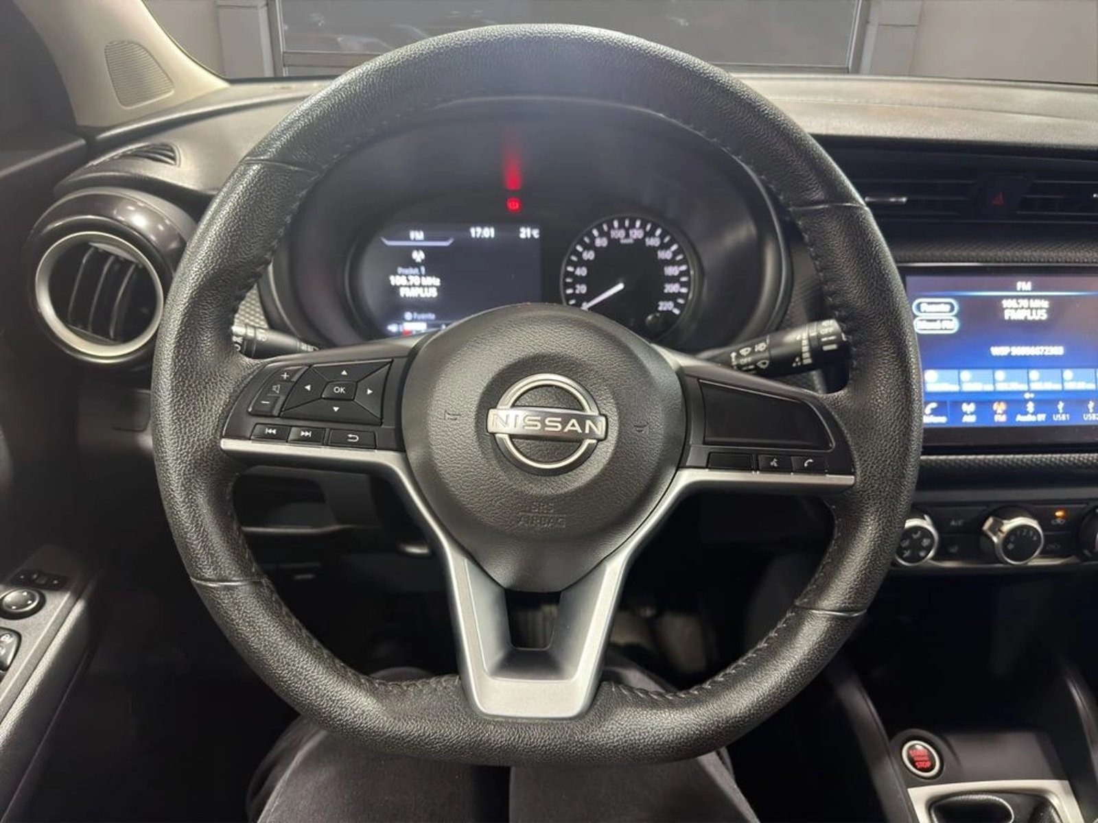 Nissan KICKS 1.6 ADVANCE MT 2022 - Imagen 9 de 13