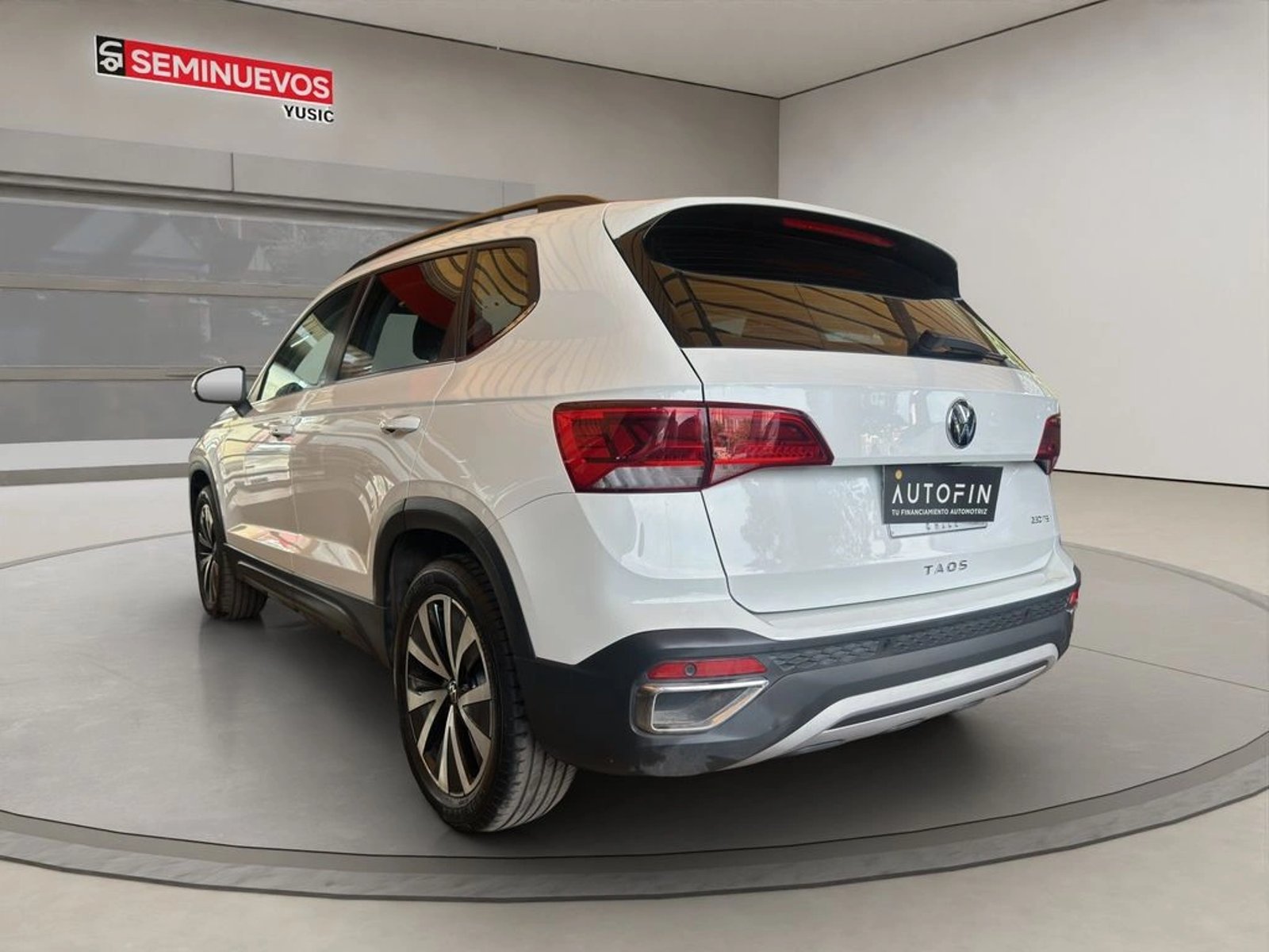 Volkswagen TAOS 1.4 TSI CONFORTLINE 2025 - Foto 4 de 16