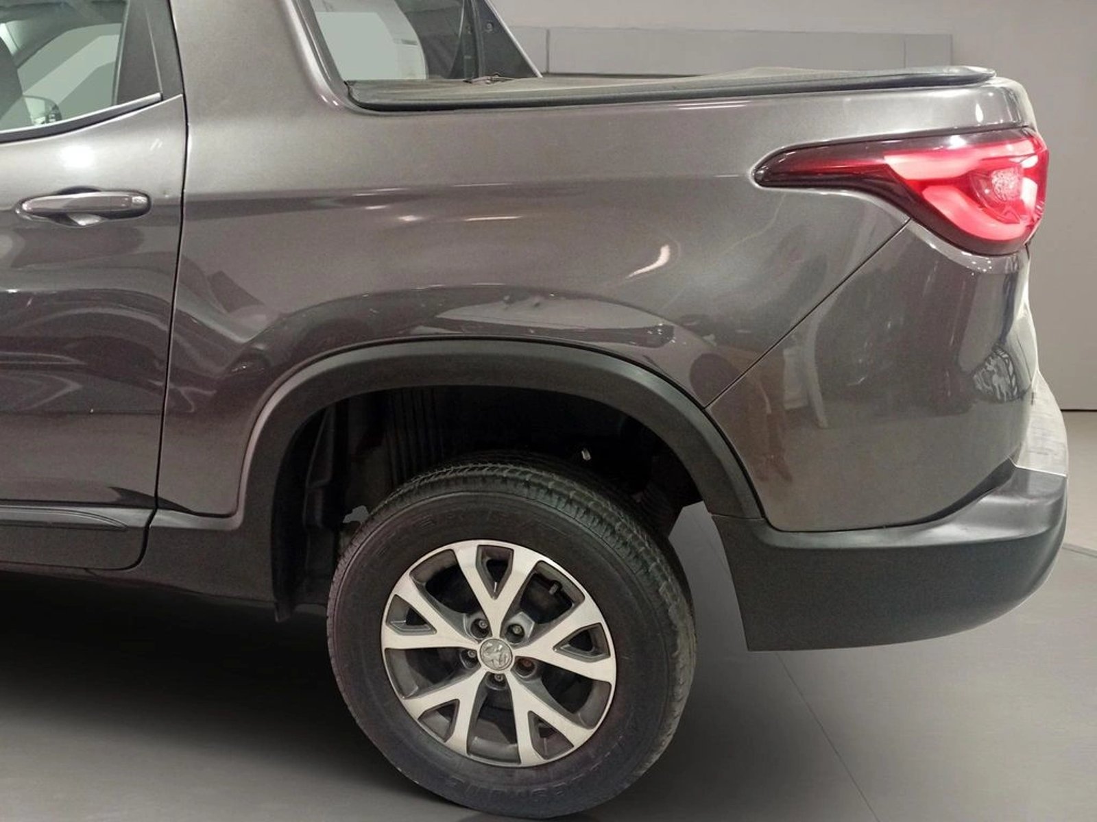 RAM 1000 1.8 BIG HORN NIGHT EDITION AT 2022 - Imagen 6 de 12
