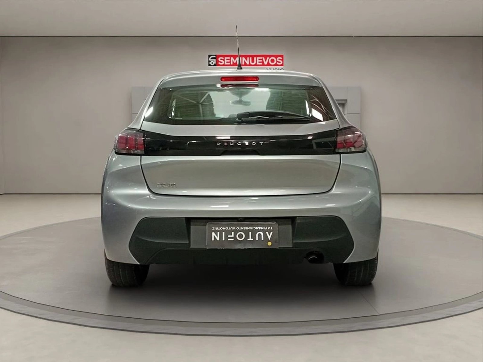 Peugeot 208 1.2 ALLURE PACK PURETECH 100 MT 2023 - Foto 5 de 13