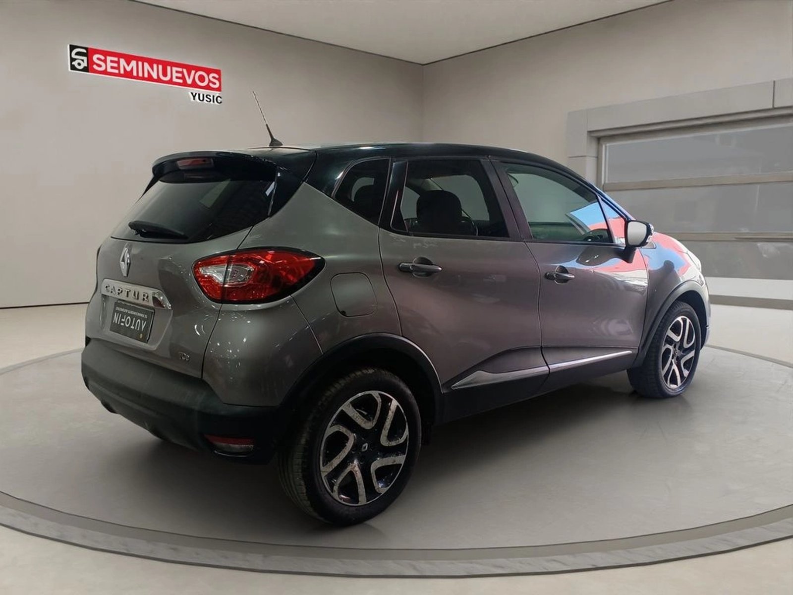Renault CAPTUR 1.2 DYNAMIQUE 4X2 AT 5P 2017 - Imagen 6 de 12