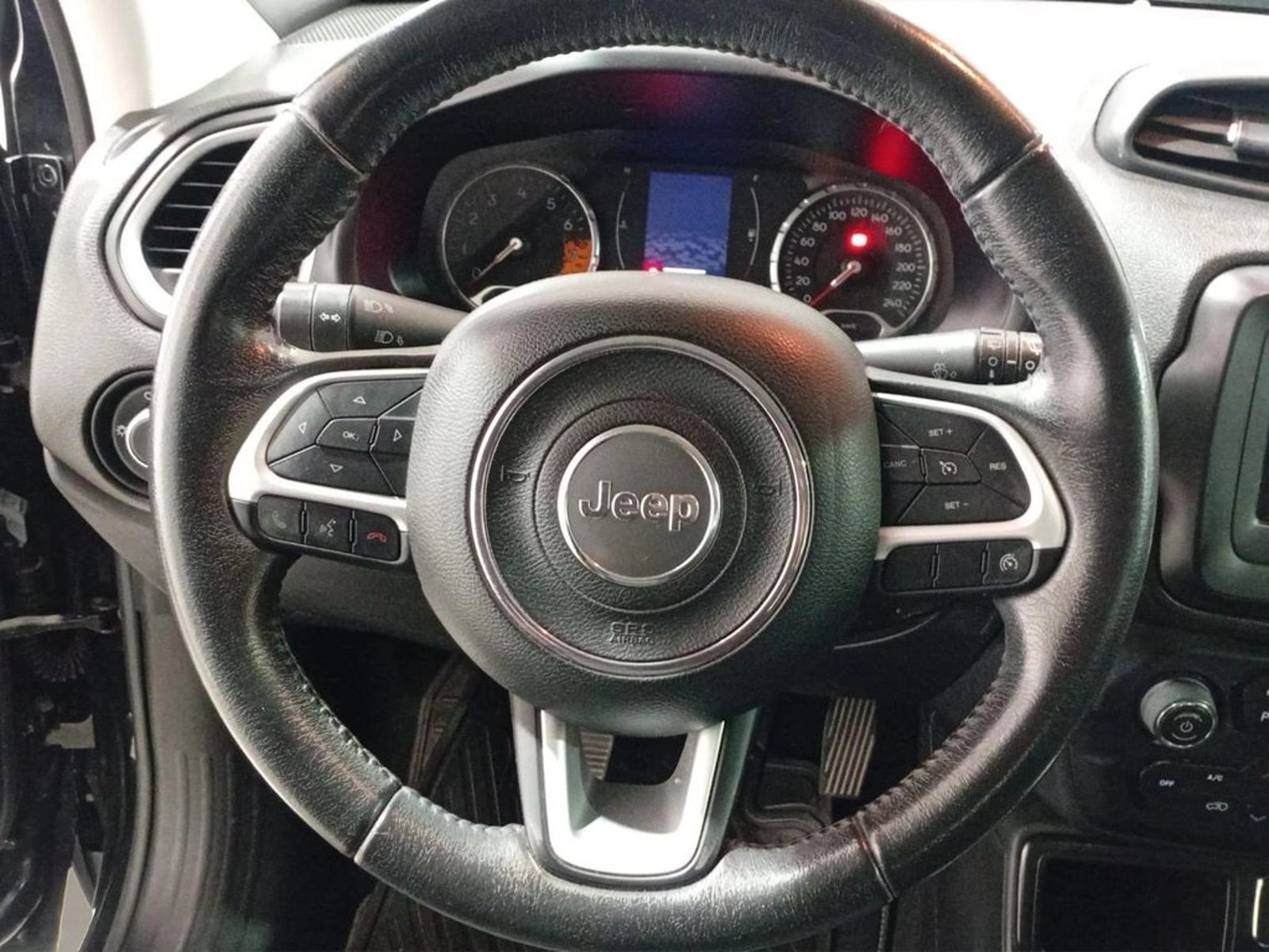Jeep RENEGADE 1.8 SPORT LX MT (2022) 2022 - Imagen 11 de 14