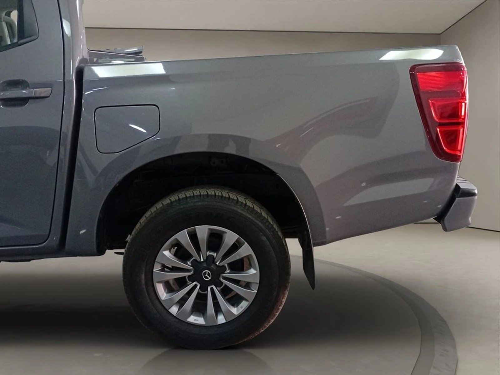 Mazda BT-50 3.0 DIESEL 4X4 DOB.CAB. 6MT 4P 2023 - Foto 5 de 13