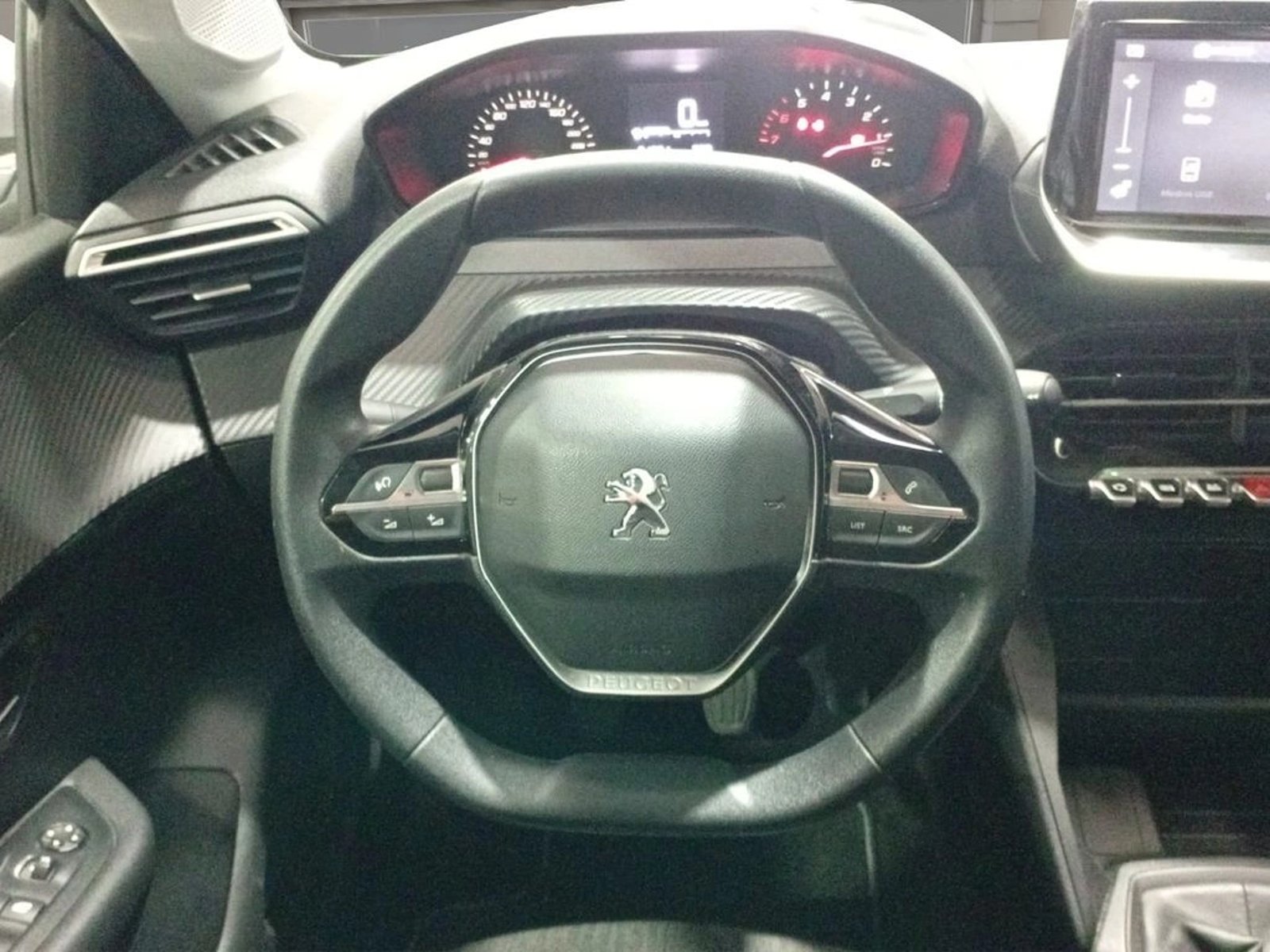 Peugeot 208 1.2 ALLURE PACK PURETECH 100 MT 2023 - Imagen 9 de 13