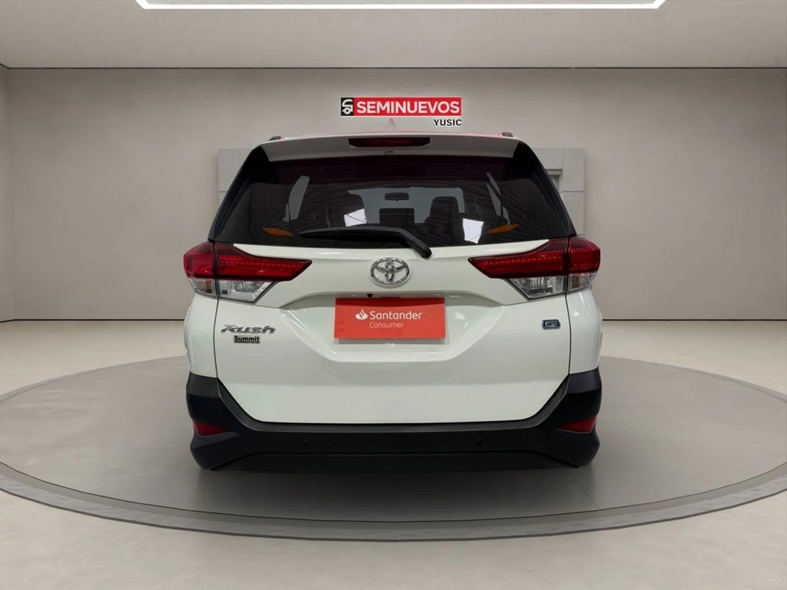 Toyota RUSH 1.5 XLI AT 2022 - Foto 4 de 11
