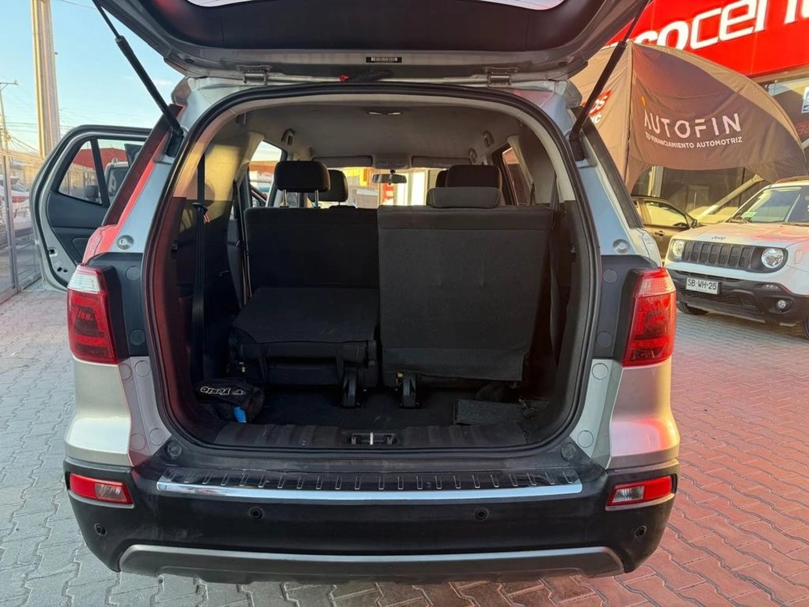 Changan CX70 1.6 COMFORT 4X2 MT 5P 2022 - Imagen 12 de 13