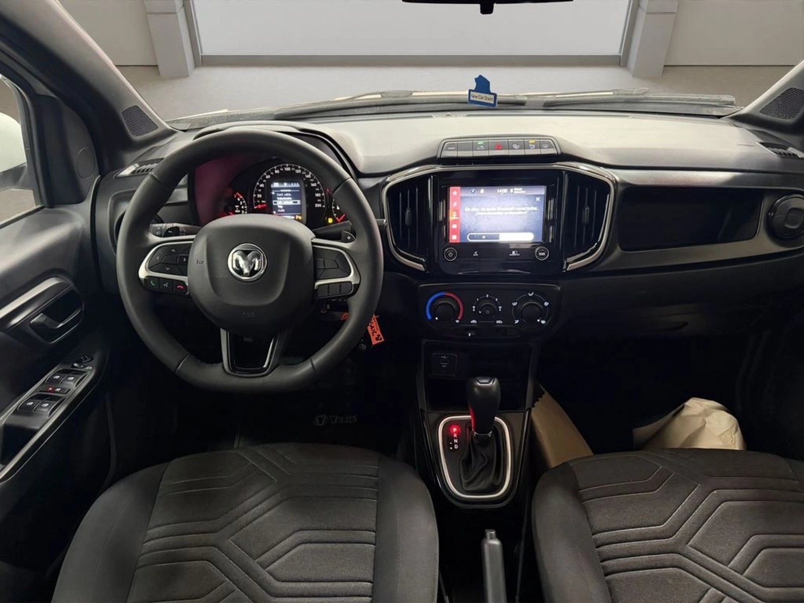 RAM 700 BIGHORN DCAB 1.3 2026 - Imagen 7 de 9
