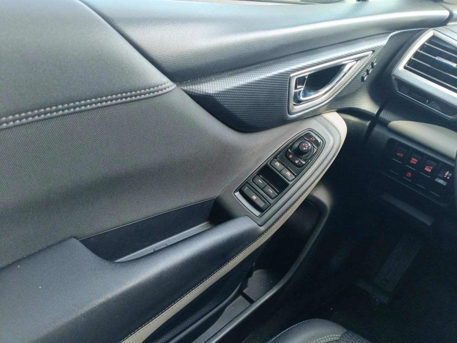 Subaru FORESTER 2.0 XS AWD AT 2023 - Imagen 12 de 19