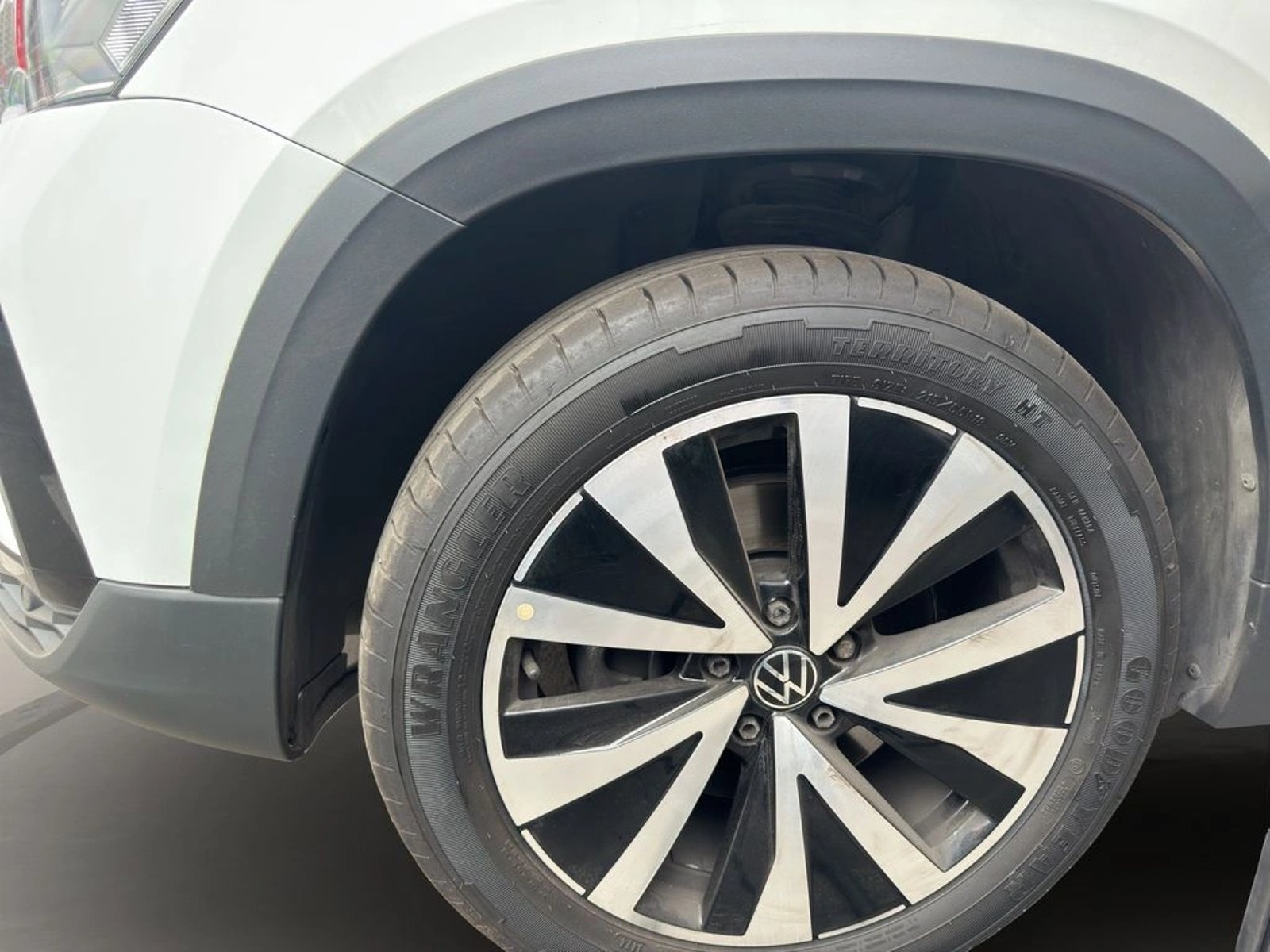 Volkswagen TAOS 1.4 TSI CONFORTLINE 2025 - Imagen 7 de 16