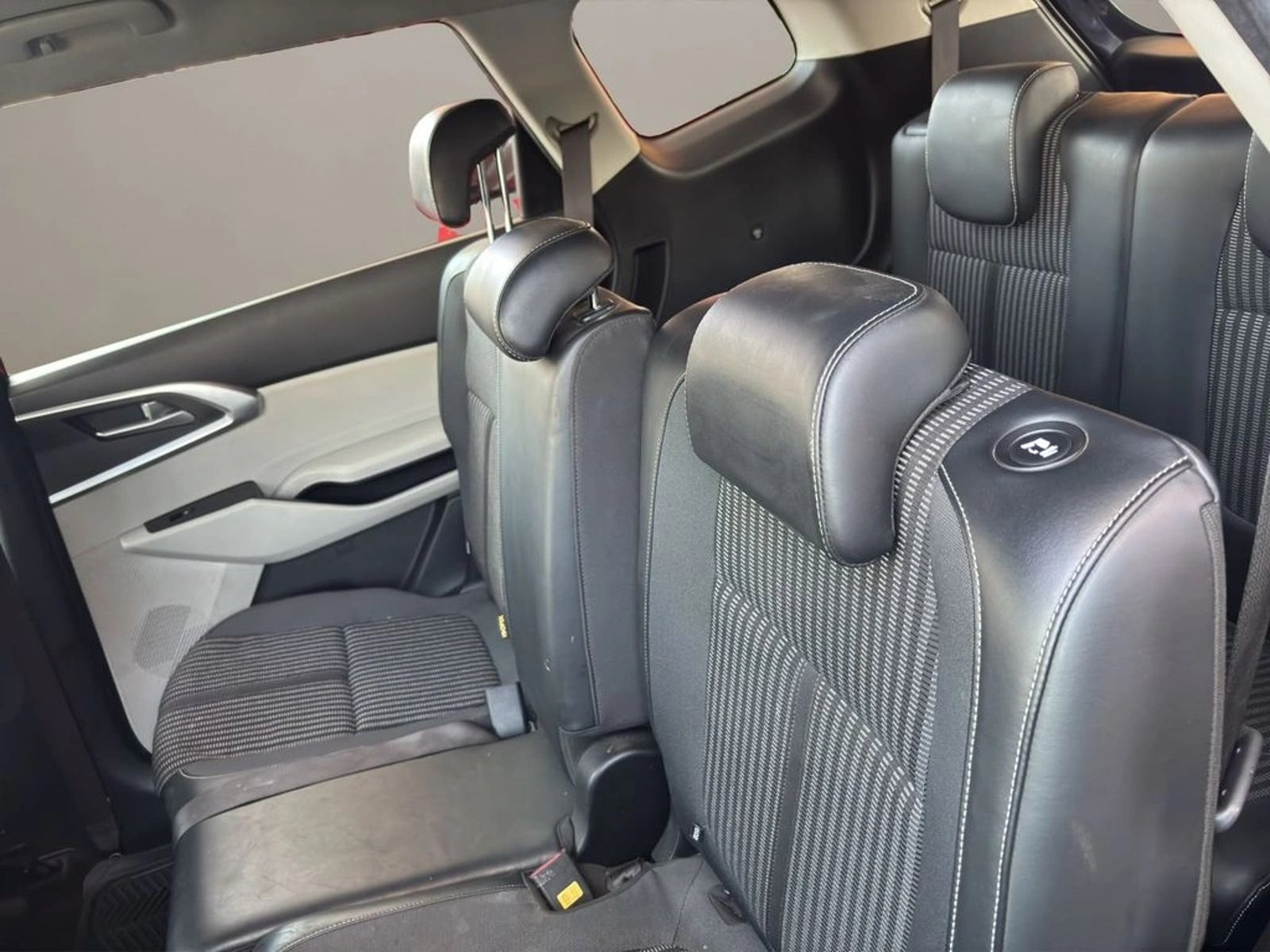 Kia CARENS 1.4 EX 7DCT TURBO-GDI FULL 7P AT 2022 - Imagen 11 de 15