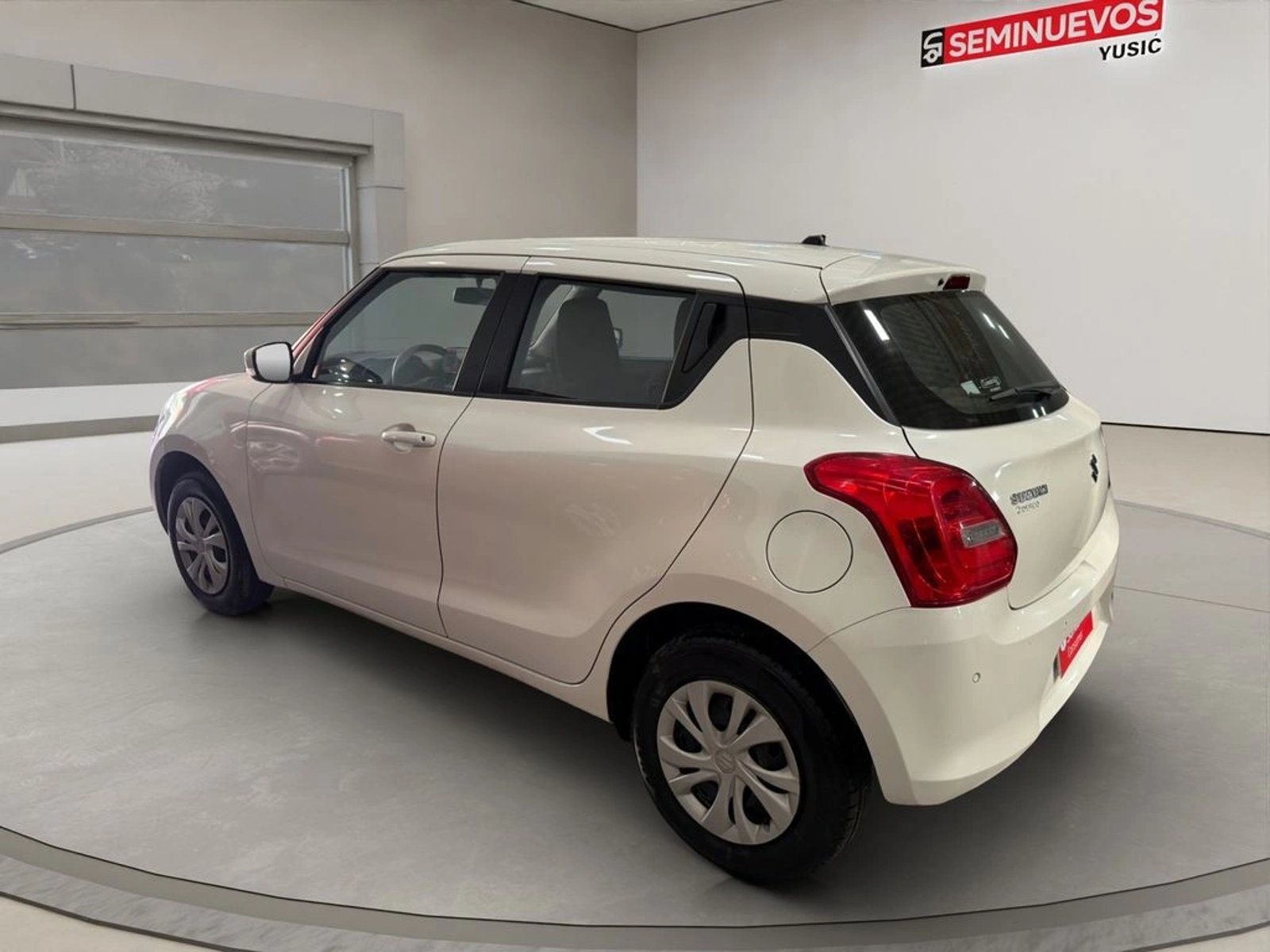 Suzuki SWIFT 4X2 1.2 2025 - Foto 4 de 7