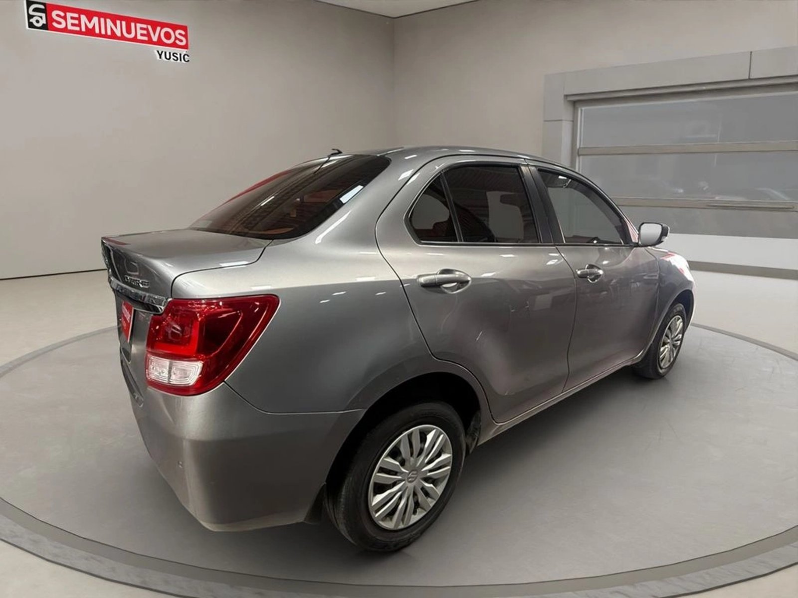 Suzuki DZIRE 1.2 GL MT 2023 - Imagen 5 de 9