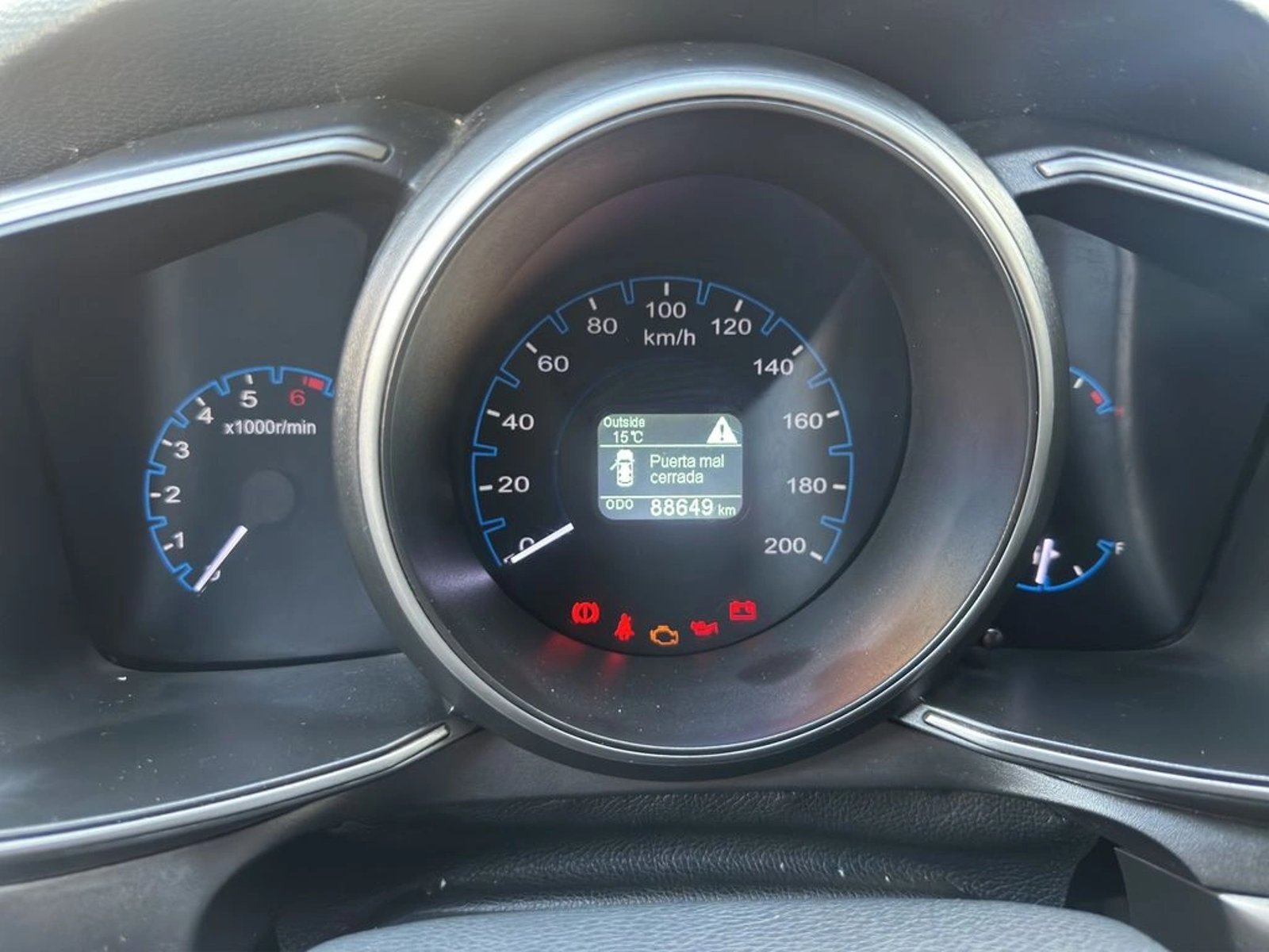 CHANGAN CX70 1.5T ELITE 4X2 MT 5P 2019 - Imagen 11 de 19