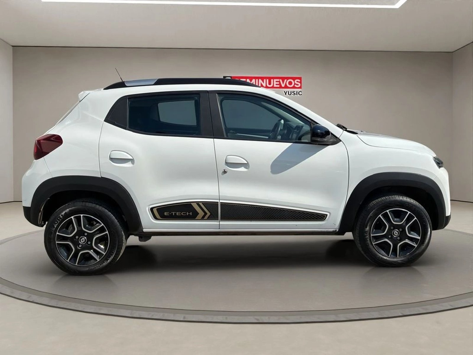 Renault KWID E TECH AUT 2025 - Imagen 7 de 12