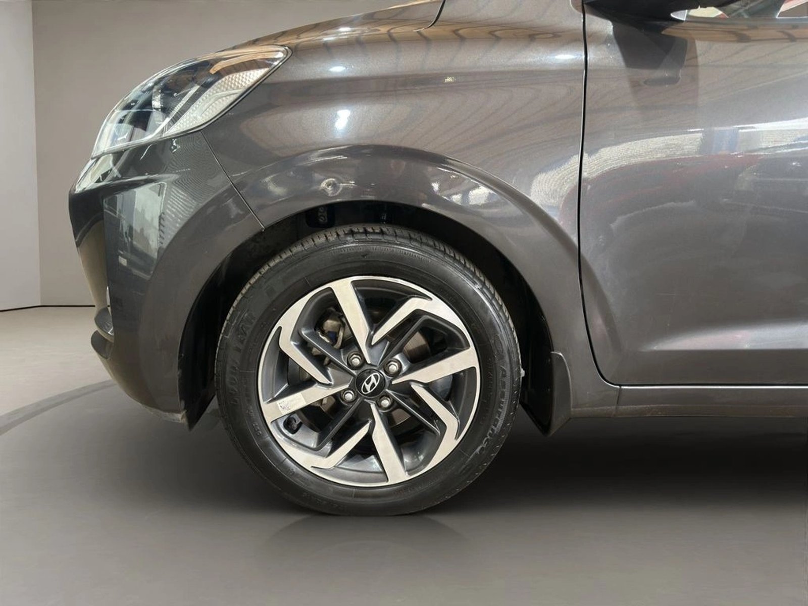 HYUNDAI GRAND I10 1.2 AI3 SDN PLUS MT 2023 - Imagen 17 de 19